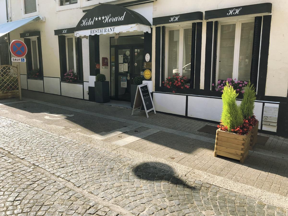 Hotel Restaurant Herard Bourbonne-les-Bains Kültér fotó